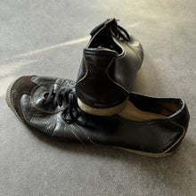 Load image into Gallery viewer, 70s German NVA "Nationale Volksarmee" Sport Shoes (EU42)