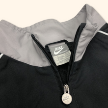 Load image into Gallery viewer, Nike 2000s Embroidered Puffer Vest (XS)
