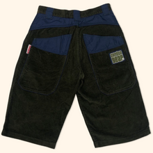 Load image into Gallery viewer, Cordon Sport 2000s Cord Baggys Shorts (L)