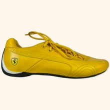 Lade das Bild in den Galerie-Viewer, Puma X Ferrari 2000s Trainer (EU43)