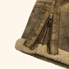 Lade das Bild in den Galerie-Viewer, Avirex Womens Vintage Leather Sheep's Skin Sample Jacket (XS/S)
