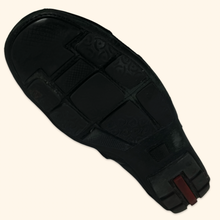 Lade das Bild in den Galerie-Viewer, Prada 2000s Trainer (EU43)