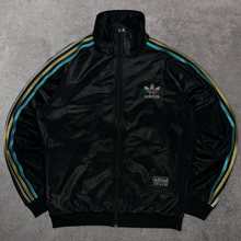 Lade das Bild in den Galerie-Viewer, Adidas 2010 Chile 62 Trefoil Wet Look Track Jacket (XL)