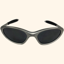 Lade das Bild in den Galerie-Viewer, Vintage 2000s Oakley Minute