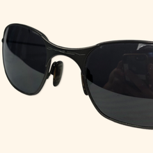 Lade das Bild in den Galerie-Viewer, Oakley Vintage E Wire 1.0