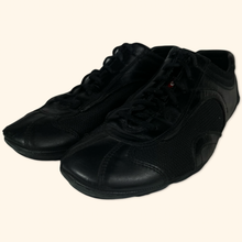 Lade das Bild in den Galerie-Viewer, Prada 2000s Trainer (EU43)