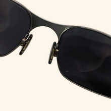 Lade das Bild in den Galerie-Viewer, Oakley Vintage E Wire 1.0