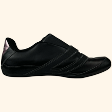 Load image into Gallery viewer, Nike 2009 Trainer (EU40)