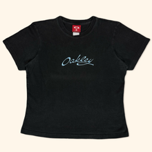 Lade das Bild in den Galerie-Viewer, Oakley Vintage Ladies Shirt (M)