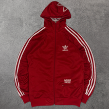 Lade das Bild in den Galerie-Viewer, Addidas 2000s Chile62 Track Jacket (M)