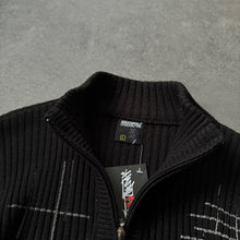 Lade das Bild in den Galerie-Viewer, Vintage 2000s Ripped Slim Fit Sweater (L)