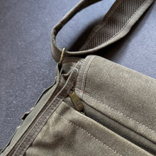 Lade das Bild in den Galerie-Viewer, Diesel Military Utility Bag