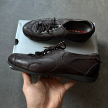 Load image into Gallery viewer, Prada 2000s Leather Trainer (EU39)