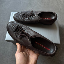 Load image into Gallery viewer, Prada 2000s Leather Trainer (EU39)