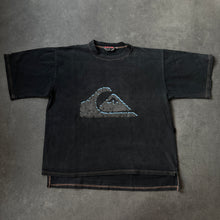 Lade das Bild in den Galerie-Viewer, Quiksilver "Used And Abused" Vintage 80s T-Shirt (M/L)