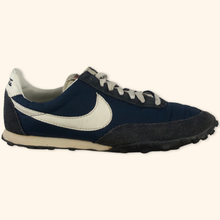 Lade das Bild in den Galerie-Viewer, Nike 2000s Waffle Racer (EU42)