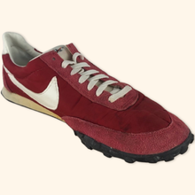 Lade das Bild in den Galerie-Viewer, Nike 2000s Waffle Racer (EU42)