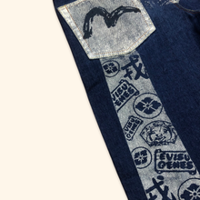 Load image into Gallery viewer, Evisu Vintage Straight Leg Back Printed Jeans (M)