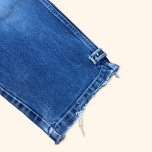 Lade das Bild in den Galerie-Viewer, Fubu 90s Vintage Kids Baggy Jeans (8/XXS)