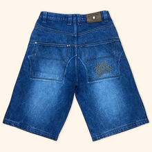 Load image into Gallery viewer, Sir Benni Miles 2000s Heavy Graffiti Tag Hip Hop Baggy Jorts (S)
