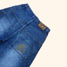 Load image into Gallery viewer, Sir Benni Miles 2000s Heavy Graffiti Tag Hip Hop Baggy Jorts (S)