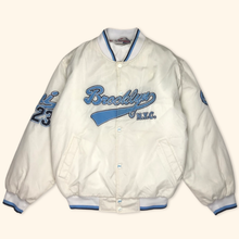 Lade das Bild in den Galerie-Viewer, Karl Kani Vintage Brocklyn Bomber Jacket (L)