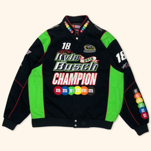 Lade das Bild in den Galerie-Viewer, NASCAR M&M Kyle Busch 2015 Racing Jacket (M)
