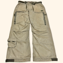 Load image into Gallery viewer, Jet Lag 2000s Heavy Multi Pocket Cord Pants (M)
