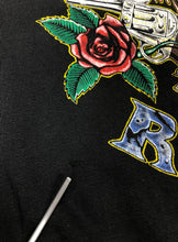 Load image into Gallery viewer, Guns N’ Roses 90s Use Your Illusion Vintage Sweater (L)
