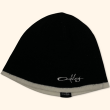 Lade das Bild in den Galerie-Viewer, Oakley Embroidered Beanie
