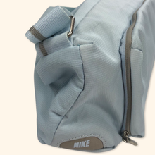 Lade das Bild in den Galerie-Viewer, Nike Light Blue 2000s Bag
