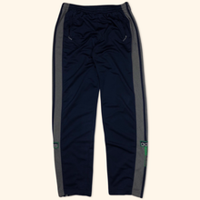 Load image into Gallery viewer, Adidas Vintage Push Botton Jogger Track Pants (M)
