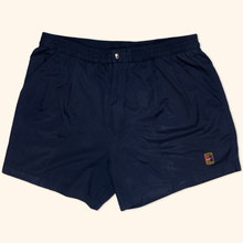 Load image into Gallery viewer, Nike 2000s Shorts (L)
