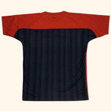 Load image into Gallery viewer, Nike 2000s T-shirt (XL)
