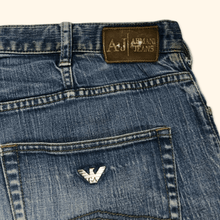 Load image into Gallery viewer, Emporio Armani Straight Leg Jeans (M)
