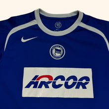 Load image into Gallery viewer, Nike Total 90 Hertha BSC 2005/2006 Football Shirt (XS/S)
