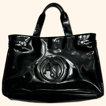 Lade das Bild in den Galerie-Viewer, Armani Lacquer Leather Bag
