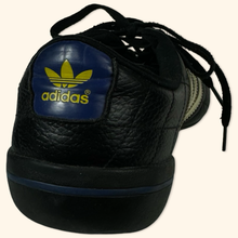 Load image into Gallery viewer, Adidas Good Year 2008 Trainer (EU44)
