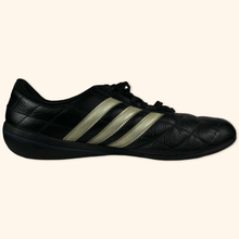 Load image into Gallery viewer, Adidas Good Year 2008 Trainer (EU44)
