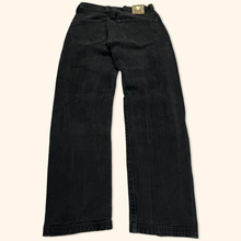 Lade das Bild in den Galerie-Viewer, Diesel Vintage Saddle Straight Leg Jeans (S)
