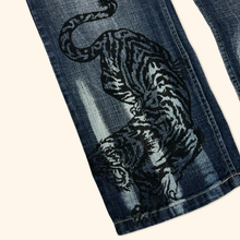 Lade das Bild in den Galerie-Viewer, Jil Fierely 2000s Printed Baggy Jeans (M/L)
