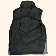 Load image into Gallery viewer, Nike 2000s Swoosh Puffer Down Vest (S)
