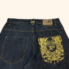 Load image into Gallery viewer, Phat Farm 2000s Baggy Jeans (L/XL)
