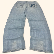 Lade das Bild in den Galerie-Viewer, Enyce 2000s Baggy Jeans (XL)
