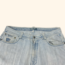 Lade das Bild in den Galerie-Viewer, Enyce 2000s Baggy Jeans (XL)
