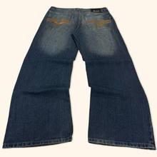 Lade das Bild in den Galerie-Viewer, Clench 2000s Sk8 Baggy Jeans (XL)
