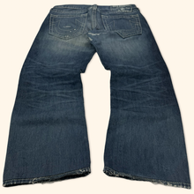 Load image into Gallery viewer, True Religion Vintage 2000s Jeans (S-XL)
