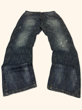 Lade das Bild in den Galerie-Viewer, Rocawear Jay-Z Staight Leg Jeans (L)
