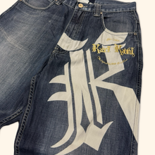 Load image into Gallery viewer, Karl Kani 2000s Embroidered Hip Hop Baggy Jeans (M)
