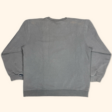Load image into Gallery viewer, Nike Vintage 2000s Sweater (L)
